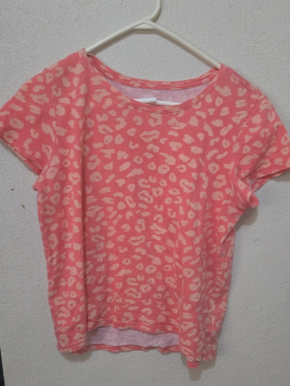 Old Navy Pink and Cream Leopard Short Sleeve Tee